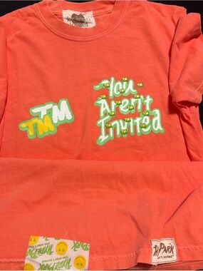 Hyde Park "You Aren't Invited" Tshirt Sz Sm
